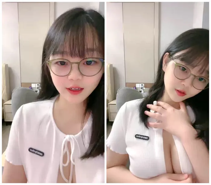 Cute Eyeglass-Wearing Asian Beauty Peach: Sensual Live Stream featuring Full-Covered Breasts & Buttocks with Intense Masturbation Sounds