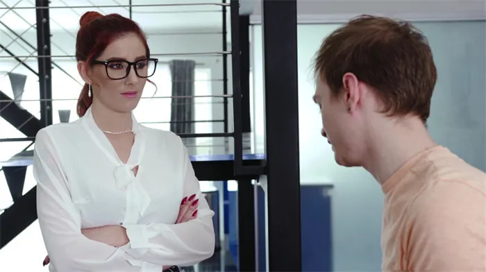 4K High Quality Live Stream: Busty Mom制服 in Black Straps Lets Son Release Stress After Hard Work