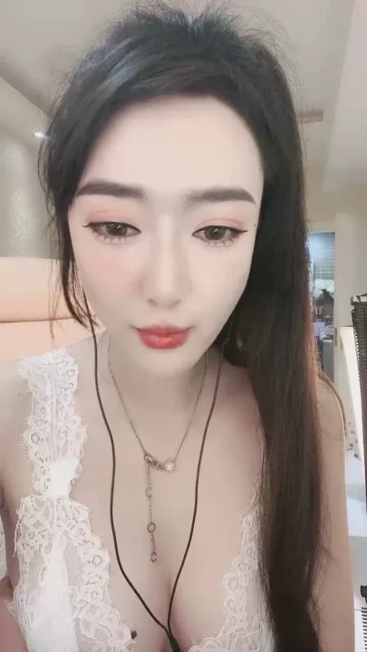 Chinese Livestream Masturbation — Shaved Asian Beauty with Dildo in Bedroom