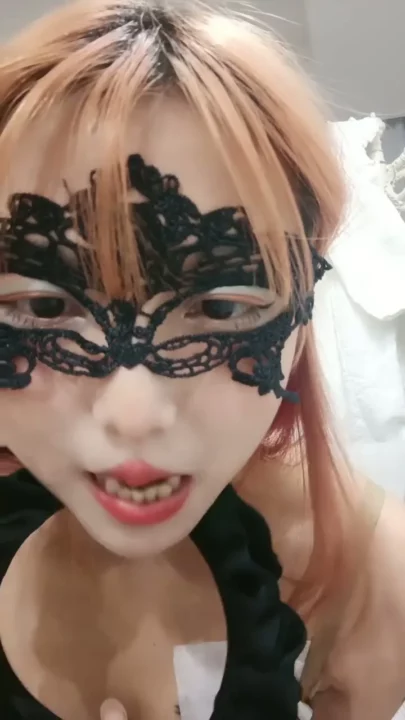 Amateur Japanese Solo — Masked Lingerie Masturbation with Stockings
