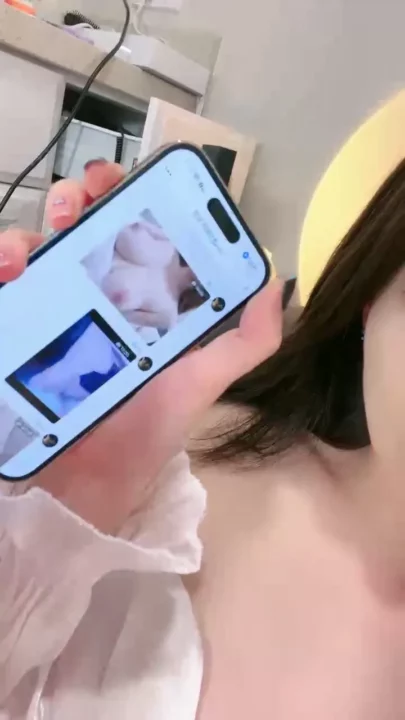 Amateur Asian Livestream Solo — Japanese Girl Masturbates with Toys in Lingerie