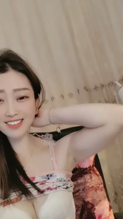 Chinese Livestream Solo — Beautiful Asian Model in Lingerie