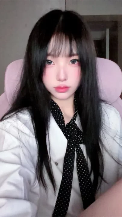 Chinese Amateur Solo Masturbation — Leopard Print Lingerie with Face Shown
