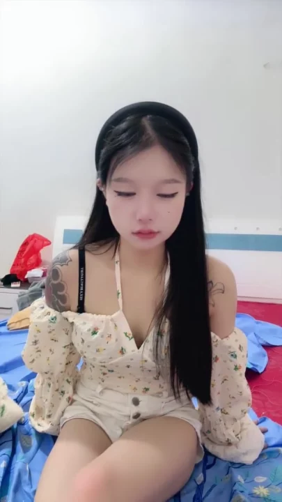 Screenshot 21 from Amateur Asian Creampie POV — Schoolgirl to Nude with Face Shown