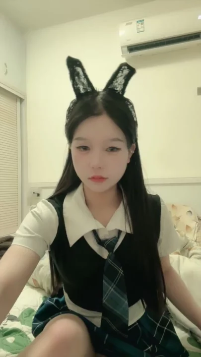 Screenshot 30 from Amateur Asian Creampie POV — Schoolgirl to Nude with Face Shown
