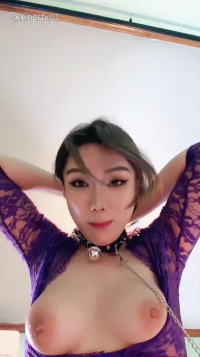 Screenshot 14 aus Amateur Asiatin POV Creampie — Praller Schönling fickt mit Dildo und kriegt Gesichtsabspritzer