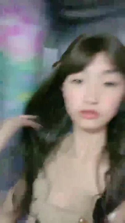 スクリーンショット 23 から Amateur Asian POV Masturbation — Petite Beauty with Toy in Lingerie