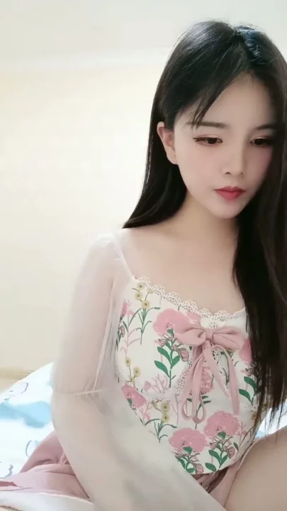 Screenshot 7 from Amateur Asian Solo — Beibei in Floral Lingerie, Face Shown, No Action
