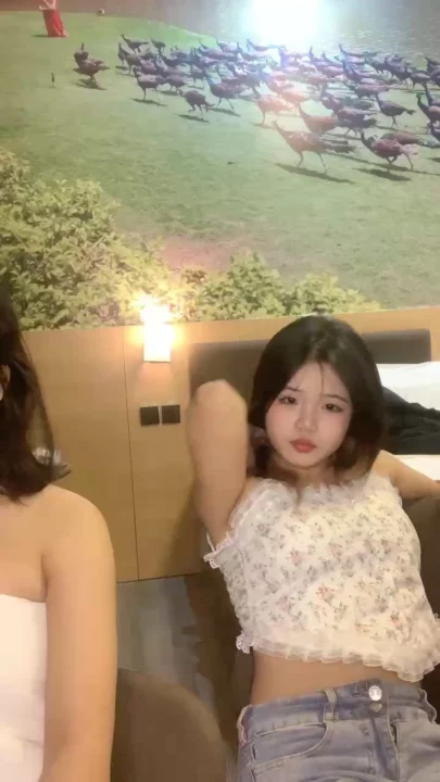 Screenshot 2 from Amateur Asian Solo — Bobo’s Face-Shown Self-Pleasure in Towel and Lingerie