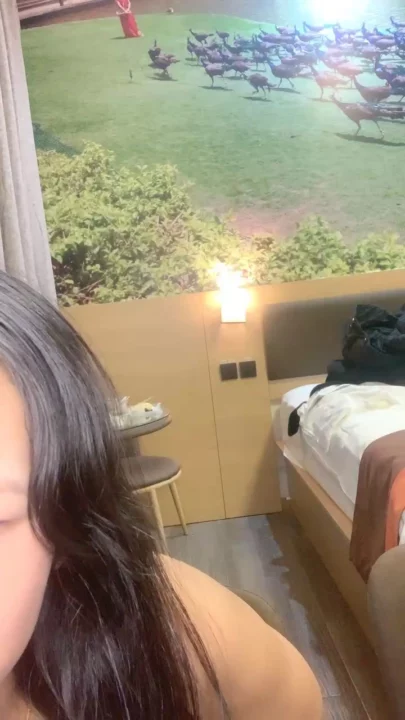 Screenshot 4 from Amateur Asian Solo — Bobo’s Face-Shown Self-Pleasure in Towel and Lingerie