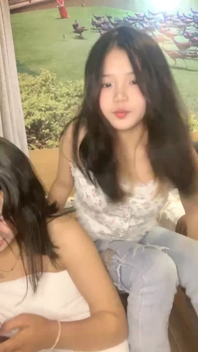 Screenshot 5 from Amateur Asian Solo — Bobo’s Face-Shown Self-Pleasure in Towel and Lingerie