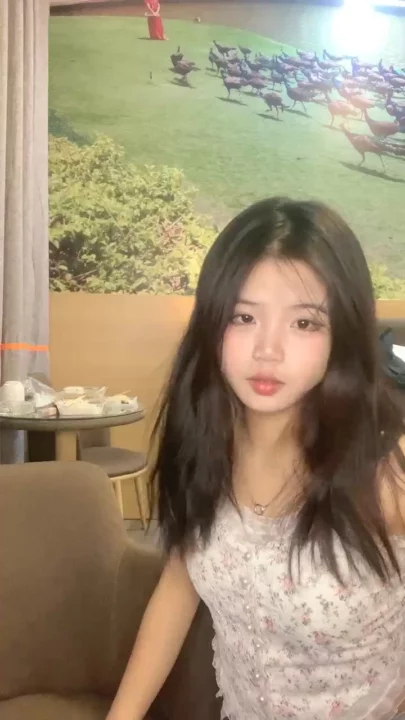Screenshot 7 from Amateur Asian Solo — Bobo’s Face-Shown Self-Pleasure in Towel and Lingerie