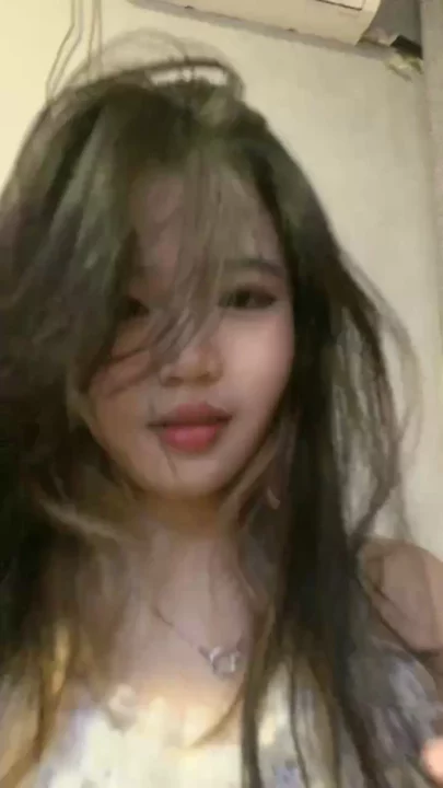 Screenshot 10 from Amateur Asian Solo — Bobo’s Face-Shown Self-Pleasure in Towel and Lingerie