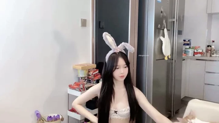 Screenshot 2 from Amateur Asian Solo Lingerie Striptease — Petite Beauty in Kitchen