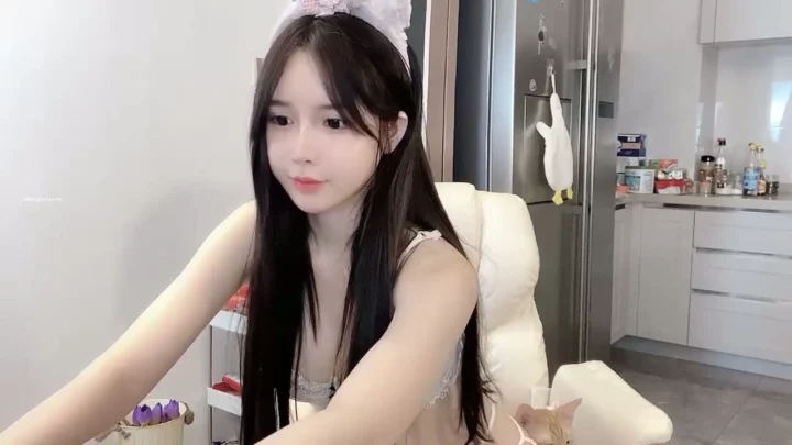 Screenshot 6 from Amateur Asian Solo Lingerie Striptease — Petite Beauty in Kitchen