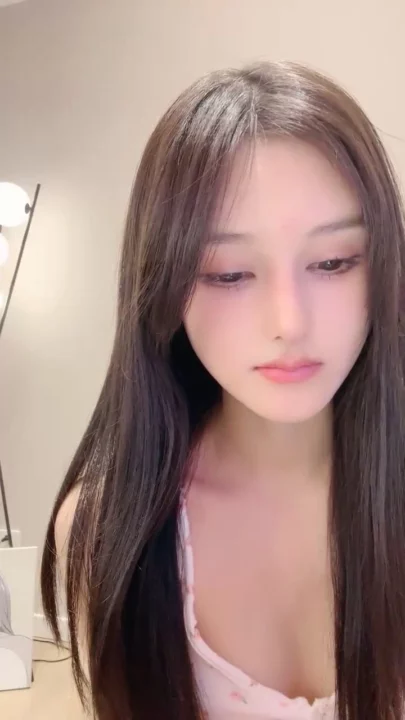 Screenshot 12 from 아마추어 아시안 솔로 속옷 유혹 — 분홍 레이스의 작고 예쁜 여인