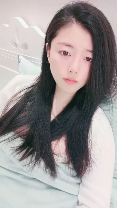 Screenshot 7 from 아마추어 아시아녀 솔로 자위 — 레이스 속옷 입고 셀카 누드