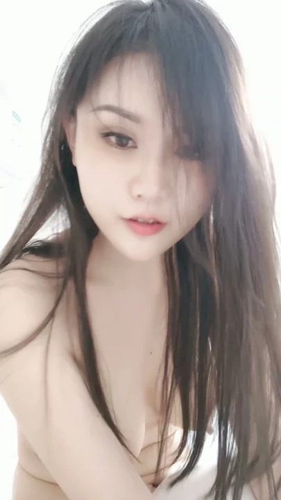 Screenshot 12 from Aficionada asiática masturbándose sola — Primer plano sin censura de coño natural y cara