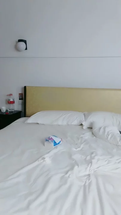 Screenshot 14 from Baiser amateur avec vue sur le visage — Bas nylon noirs et chatte rasée