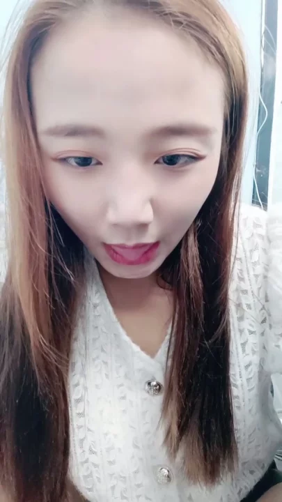 Screenshot 3 from 业余中国 POV 精液内射 — 瘦美人深喉并接受面部射精