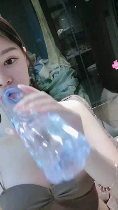 Screenshot 7 from 业余日本 POV — 大胸美女卧室里内射口交