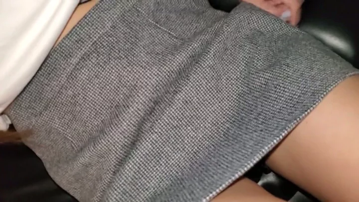 Screenshot 4 from Amateur Japanese POV Creampie — Yuxin Takes Hard Action on Leather Couch