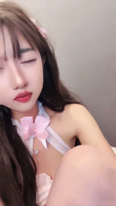 Screenshot 14 from 日本素人第一视角自慰 — 穿着内衣和使用跳蛋,露脸表演