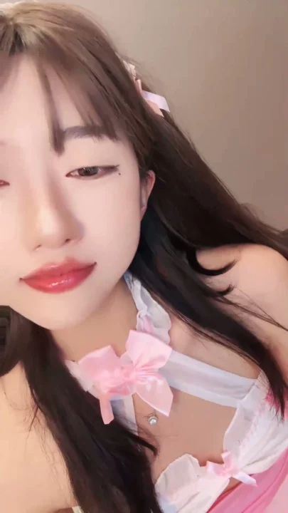 Screenshot 15 from 日本素人第一视角自慰 — 穿着内衣和使用跳蛋,露脸表演