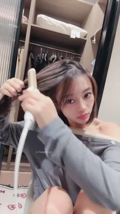 Screenshot 39 from Amateur Japanese POV Masturbation — Petite Beauty in Black Lace and Bunny Ears