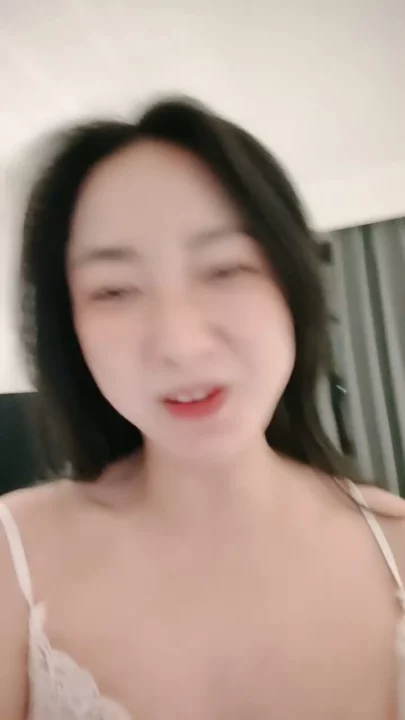 Screenshot 7 from Masturbación amateur japonesa en primera persona — Bella menuda con lencería y dildo