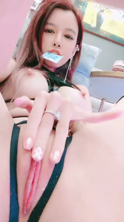 Screenshot 3 from Amateur Japanese POV Masturbation — Sasa Rides Glass Dildo in Lingerie