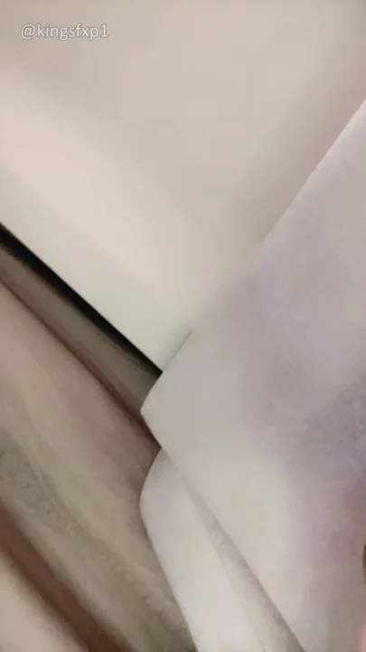 Screenshot 14 from Amadora Japonesa em POV — Pequena Beleza se Masturbando com Brinquedo no Banheiro