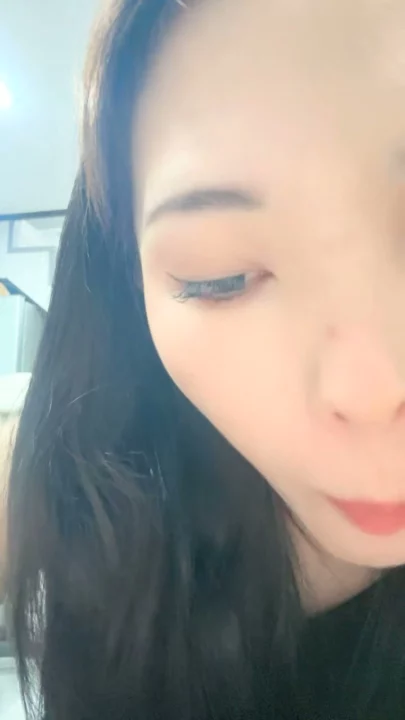 Screenshot 3 from Belle Japonaise Amateur en POV Non Censuré — Petite Beauté avec Masque et Jarretière [FC2-PPV]