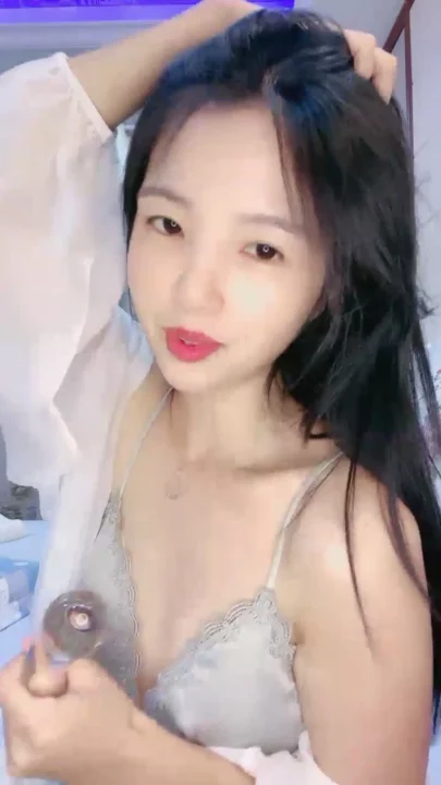 12번 스크린샷, Amateur Japanese POV — Xueer’s Lingerie Masturbation and Creampie Tease에서 캡처됨