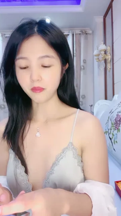 9번 스크린샷, Amateur Japanese POV — Xueer’s Lingerie Masturbation and Creampie Tease에서 캡처됨