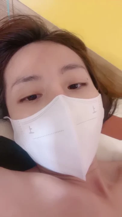 Screenshot 9 from Amateur POV Creampie — Slim Asian Beauty Rides Hard in Hotel Room