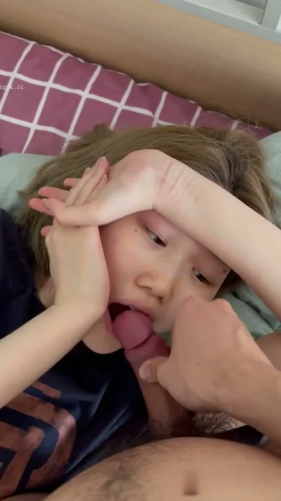 Screenshot 15 from Địt mặt và đá lồn POV nghiệp dư — Em châu Á nhỏ nhắn khoe mặt trong đồ lót gợi cảm