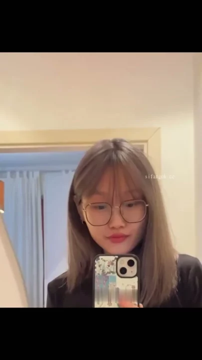 Screenshot 3 from Địt mặt và đá lồn POV nghiệp dư — Em châu Á nhỏ nhắn khoe mặt trong đồ lót gợi cảm