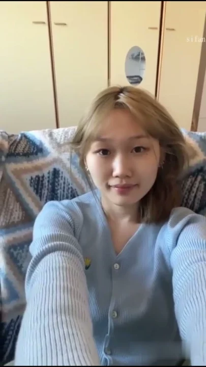 Screenshot 4 from Địt mặt và đá lồn POV nghiệp dư — Em châu Á nhỏ nhắn khoe mặt trong đồ lót gợi cảm