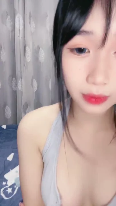 Screenshot 3 from 亚洲直播业余挑逗 — 穿灰色内衣的真人秀独演