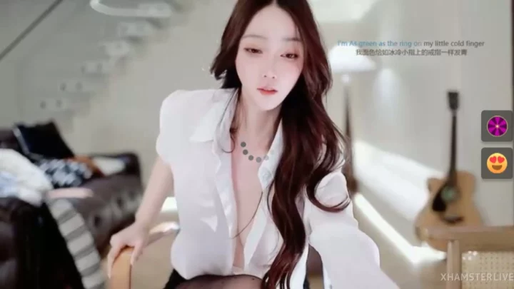 Screenshot 38 from Asian Livestream Leaked — Petite Beauty Reveals All on Cam