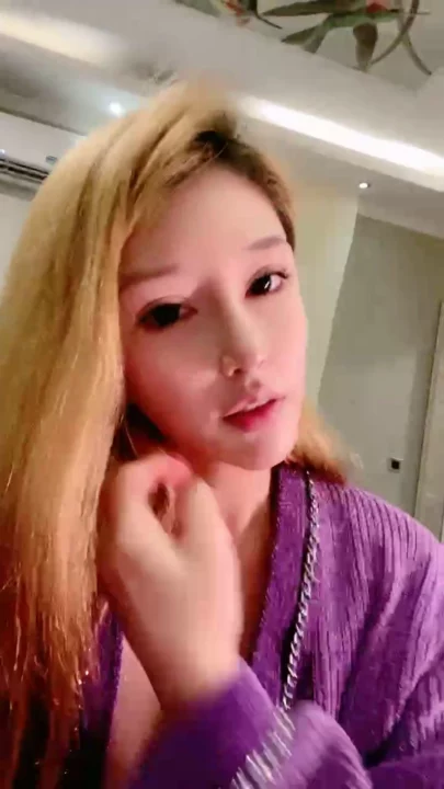 Screenshot 11 from Masturbación en solitario de china rubia — Revelación de coño depilado y lencería [FC2-PPV]