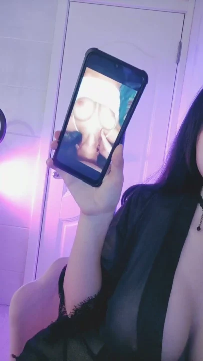 Screenshot 24 aus Kurvige Japanerin in Dessous — POV Verführung im Schlafzimmer