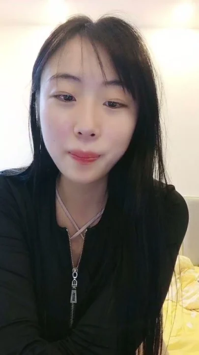 Screenshot 3 from Chinese Amateur Big Tits POV — Lingerie and Face-Shown Masturbation