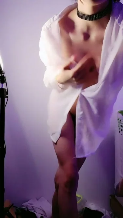 Screenshot 15 from Chinese Amateur Big Tits Solo — Mingming Teases in Teal Top and Choker