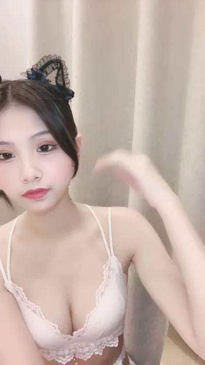 Screenshot 17 from Chinese Amateur Creampie — Beibei Faces Off-Frame Partner in Lingerie