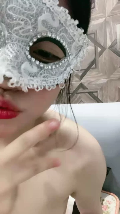 Screenshot 15 from Cô Gái Trung Quốc Lần Đầu Tự Sướng — Mặc Đồ Lót, Đeo Bịt Mắt và Dùng Dildo