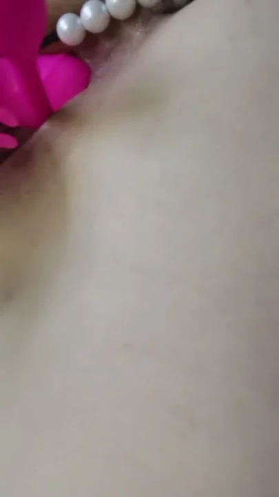 Screenshot 14 from Chinese Amateur Dildo Solo — Shanshan’s Shaved Pussy Face-Shown Scene