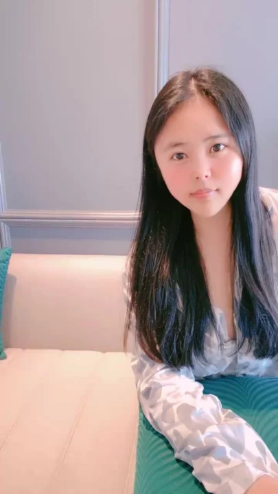 Screenshot 4 from Chinese Amateur Duo with Off-Frame Partner — Uncensored Hotel Room Tease