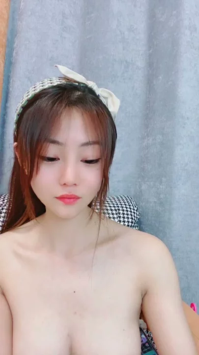 Screenshot 35 from Chinese Amateur Face Shown — Livestreamer Breaks Down Under Money Power [FC2-PPV]